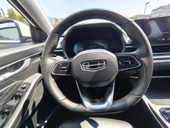 2022 Geely Emgrand 1.5L CVT, белый — фото 13