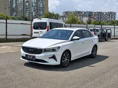 2022 Geely Emgrand 1.5L CVT, белый — фото 17