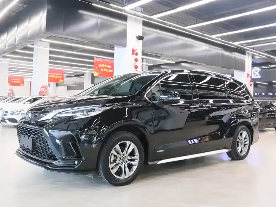 2023 Toyota Granvia 2.5L Hybrid Comfort