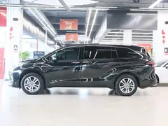 2023 Toyota Granvia 2.5L Hybrid Comfort, чёрный — фото 3