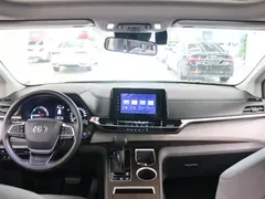 2023 Toyota Granvia 2.5L Hybrid Comfort, чёрный — фото 5