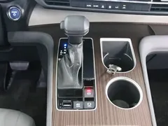 2023 Toyota Granvia 2.5L Hybrid Comfort, чёрный — фото 11