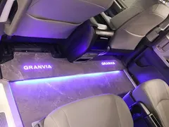 2023 Toyota Granvia 2.5L Hybrid Comfort, чёрный — фото 17