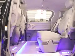 2023 Toyota Granvia 2.5L Hybrid Comfort, чёрный — фото 18