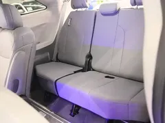 2023 Toyota Granvia 2.5L Hybrid Comfort, чёрный — фото 22