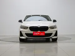 2021 BMW 1 Series 1 120i M, белый — фото 2