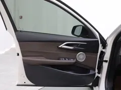 2021 BMW 1 Series 1 120i M, белый — фото 10