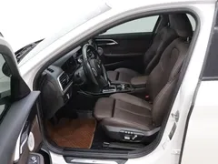 2021 BMW 1 Series 1 120i M, белый — фото 11