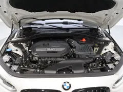 2021 BMW 1 Series 1 120i M, белый — фото 20