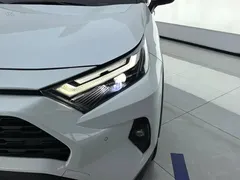 2023 Toyota RAV4 2.0L CVT 2WD Plus, белый — фото 5