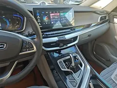 2021 Geely Jiaji ePro 1.5TD PHEV — фото 13