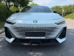 2022 Changan UNI-V 1.5T Sport, белый — фото 2