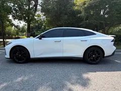 2022 Changan UNI-V 1.5T Sport, белый — фото 3