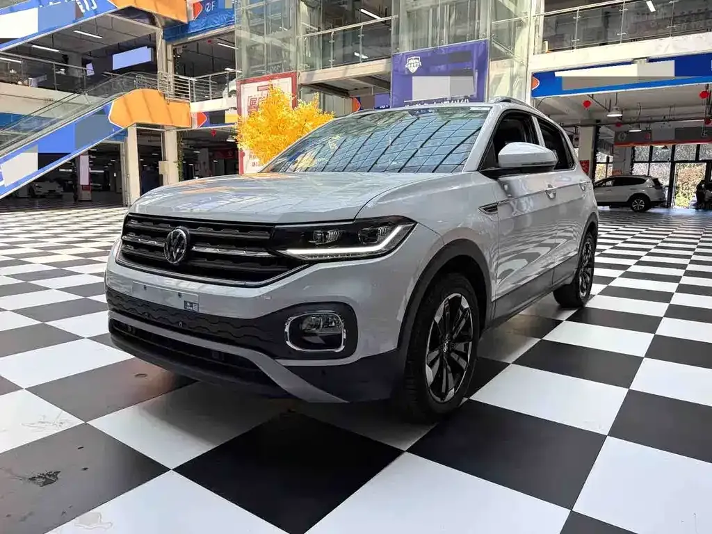 2021 Volkswagen Tacqua 1.5L AT
