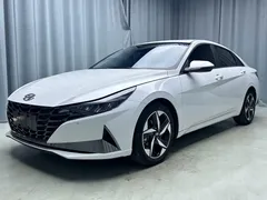 2022 Hyundai Elantra 1.5L CVT LUX Premium, белый — фото 1