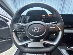 2022 Hyundai Elantra 1.5L CVT LUX Premium, белый — фото 6