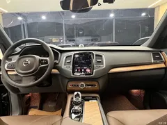 2023 Volvo XC90 B5 Zhixing Luxury 5-seater, чёрный — фото 4