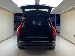 2023 Volvo XC90 B5 Zhixing Luxury 5-seater, чёрный — фото 19