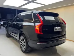 2023 Volvo XC90 B5 Zhixing Luxury 5-seater, чёрный — фото 21