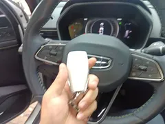 2023 Geely Preface 1.5TD, белый — фото 12