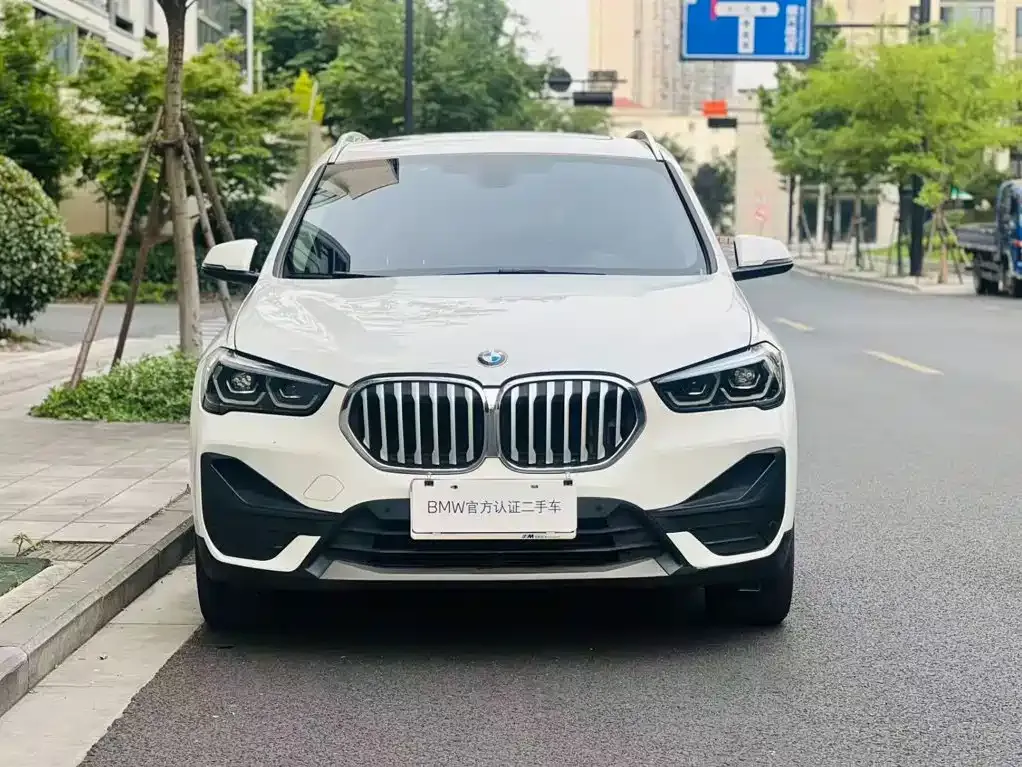 2022 BMW X1