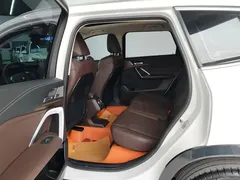2023 BMW X1 xDrive25Li X, белый — фото 11