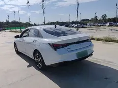 2022 Hyundai Elantra 1.5L CVT GLX Elite, белый — фото 5