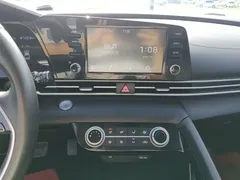 2022 Hyundai Elantra 1.5L CVT GLX Elite, белый — фото 13