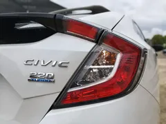 2021 Honda Civic Hatchback 220Turbo CVT, белый — фото 18