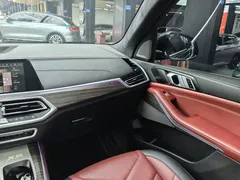 2022 BMW X5 40Li M, чёрный — фото 17