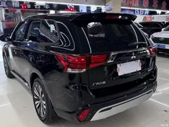 2021 Mitsubishi Outlander 2.0L 2WD Enjoy 5 seats, чёрный — фото 4