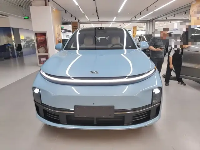 2025 Li Auto L7
