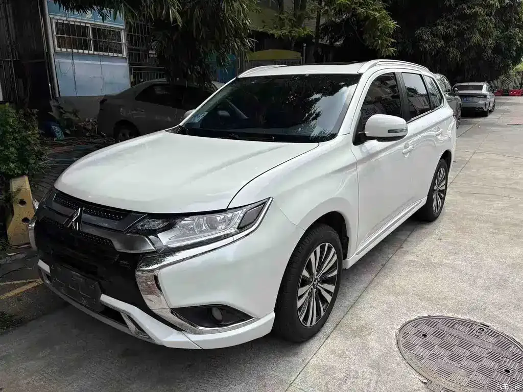 2021 Mitsubishi Outlander 2.0L 2WD Enjoy 5 seats