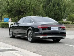 2022 Audi A8L 55 TFSI quattro, чёрный — фото 3