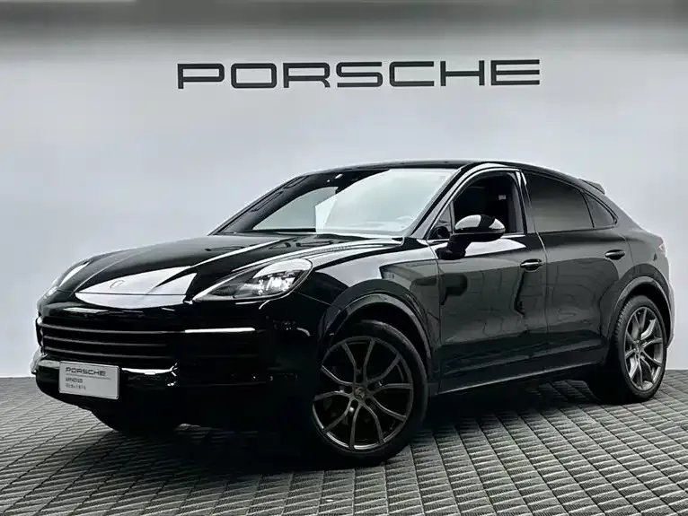 2023 Porsche Cayenne Coupé 3.0T Platinum Edition