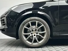 2023 Porsche Cayenne Coupé 3.0T Platinum Edition, чёрный — фото 7