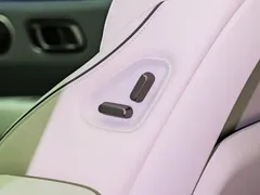 2025 Li Auto i6 4WD, чёрный — фото 15