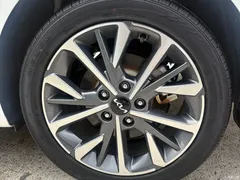 2021 Kia K3 1.5L CVT Fashion, белый — фото 14