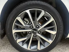 2021 Kia K3 1.5L CVT Fashion, белый — фото 15