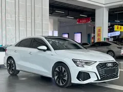 2023 Audi A3L Limousine 35 TFSI, белый — фото 3