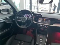 2023 Audi A3L Limousine 35 TFSI, белый — фото 12