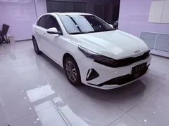 2023 Kia Cerato 1.5L CVT Luxury, белый — фото 5
