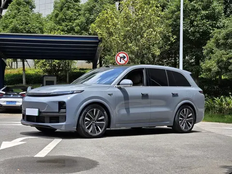 2025 Li Auto L8 Max