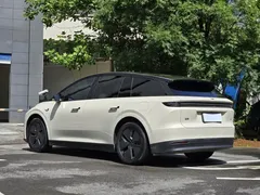 2025 Li Auto i6 2WD — фото 3