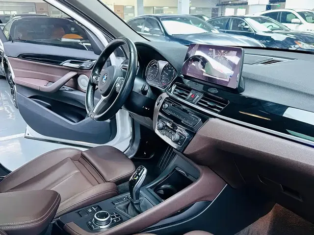 2022 BMW X1