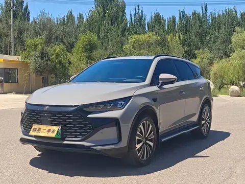 2025 BYD Tang DM-i 175KM