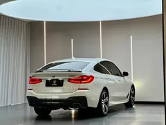 2022 BMW 6 Series GT 630i M, белый — фото 9
