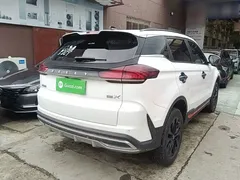 2022 Geely Atlas 1.8T DCT Smart, белый — фото 7