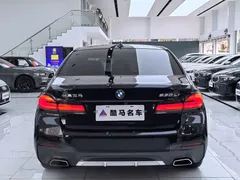 2023 BMW 5 Series 5 530Li M, чёрный — фото 14