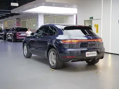 2021 Porsche Macan 2.0T, синий — фото 7